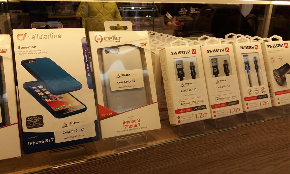 2019-4-9-1353apple 2.jpg